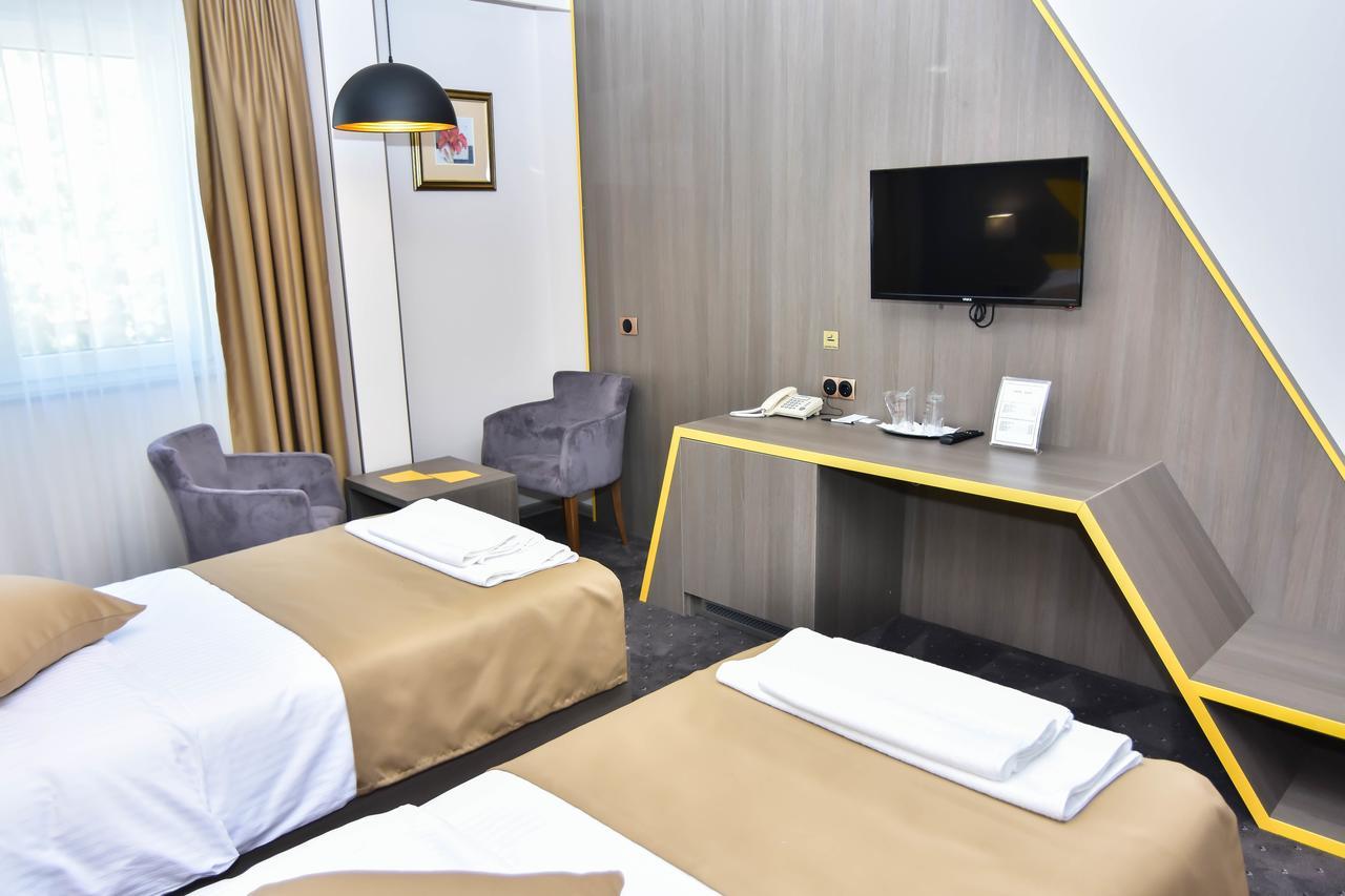 Hotel Kljuc Bagian luar foto