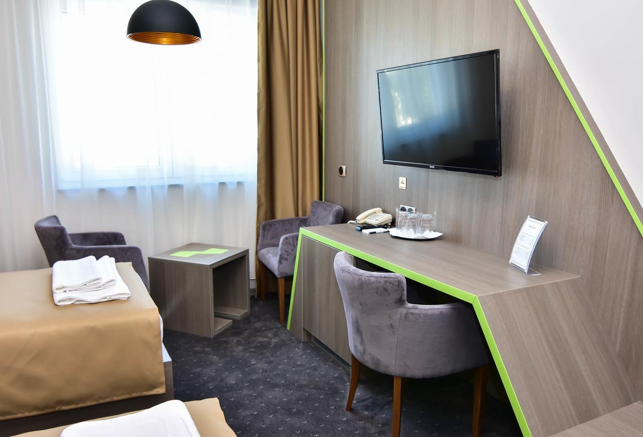 Hotel Kljuc Bagian luar foto