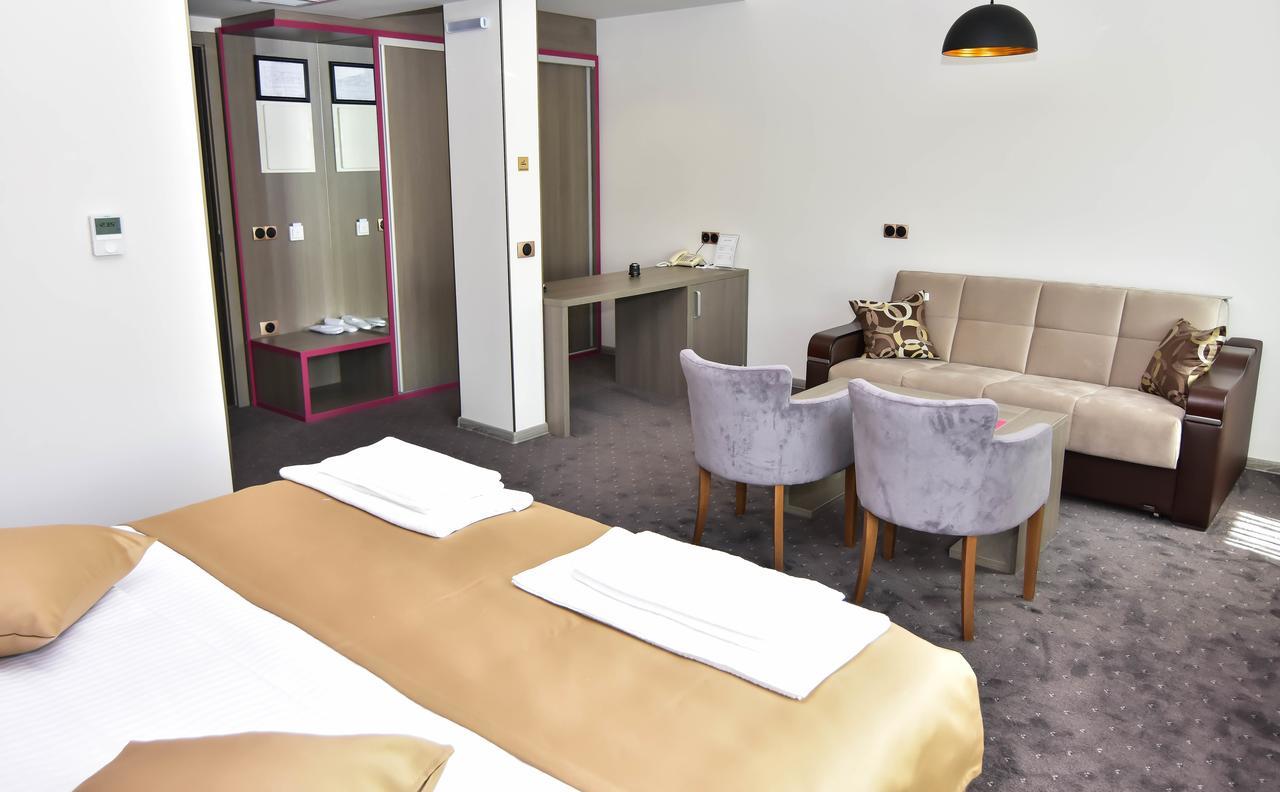Hotel Kljuc Bagian luar foto