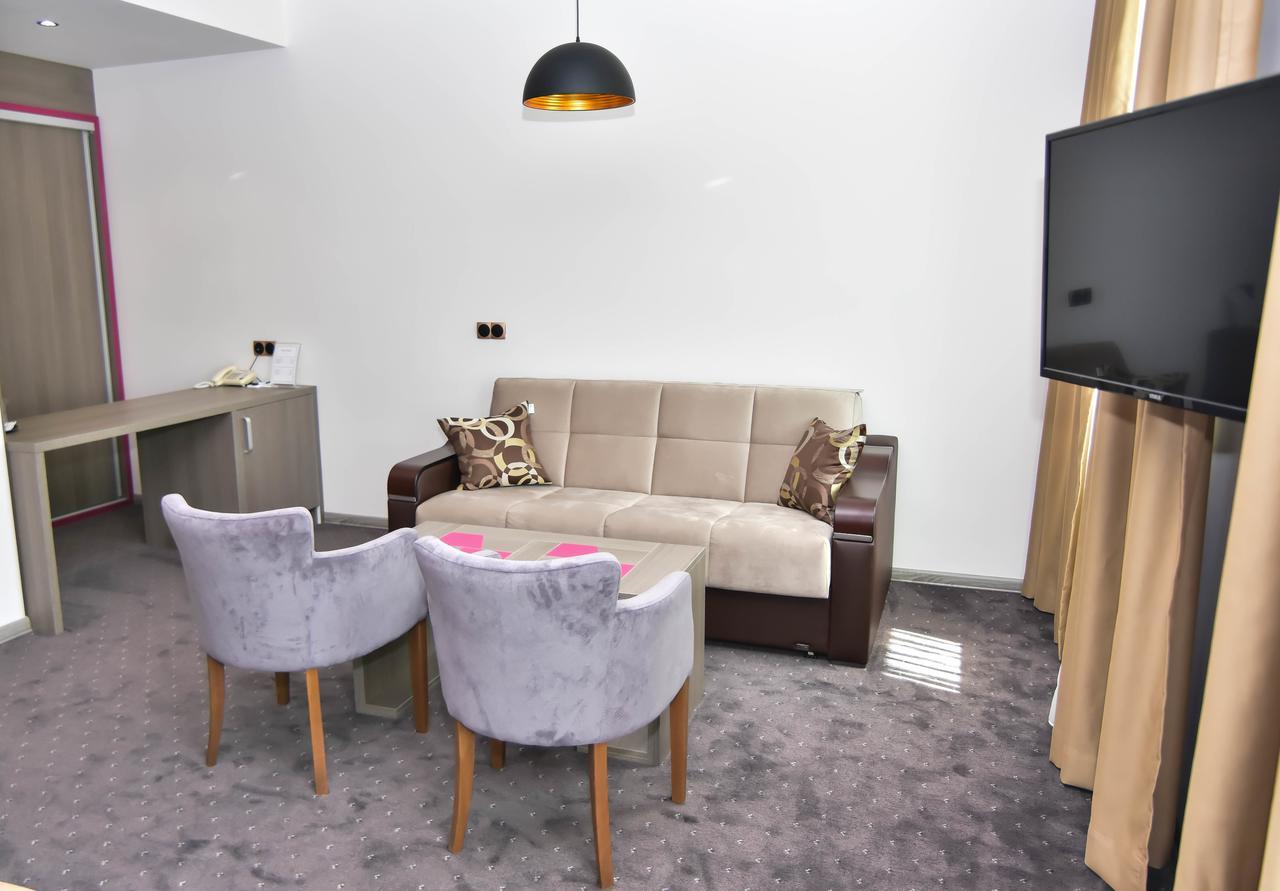 Hotel Kljuc Bagian luar foto